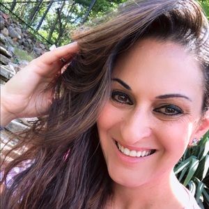 Meet your Posher, Avital